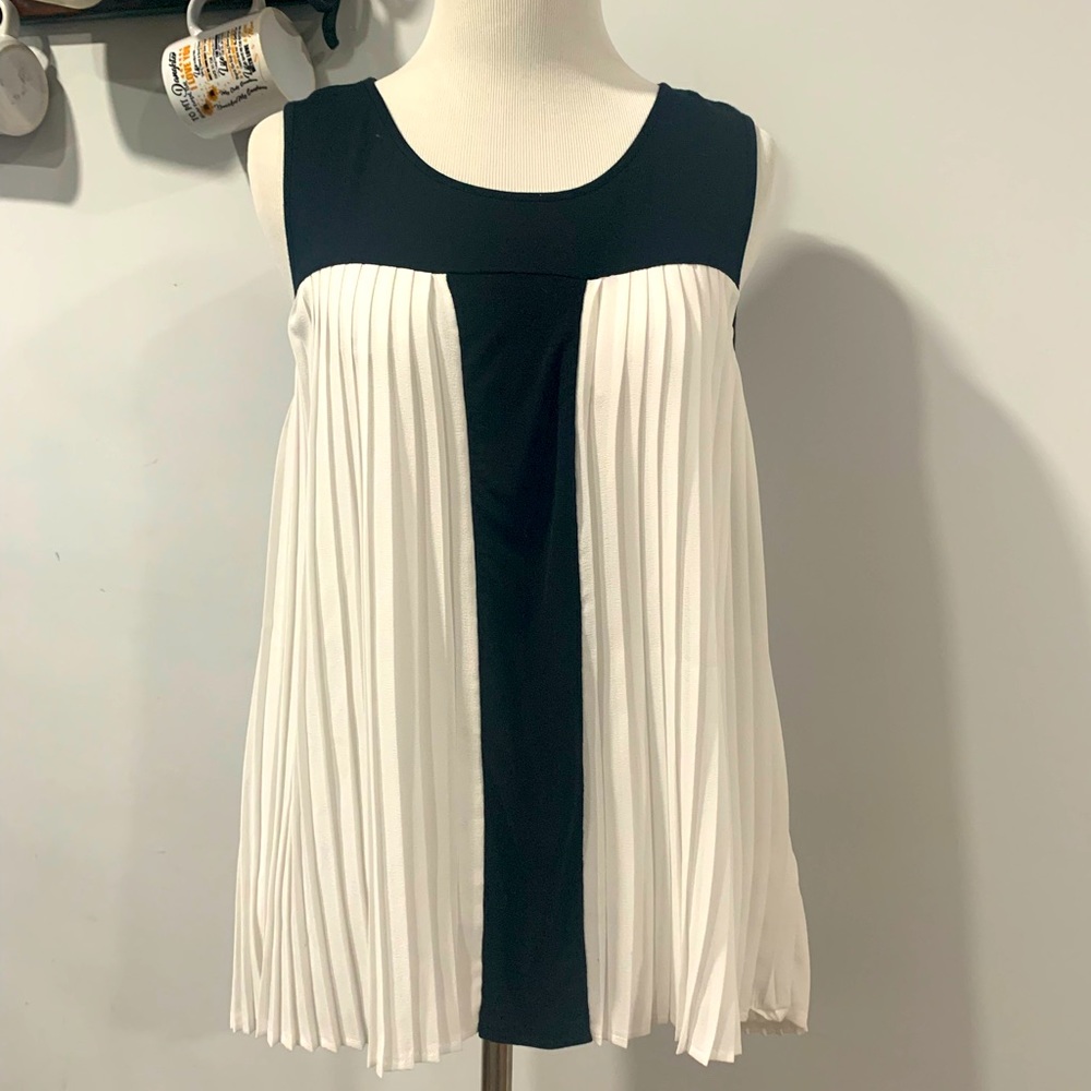 NWT a.n.a. Pleated Sleeveless Blouse